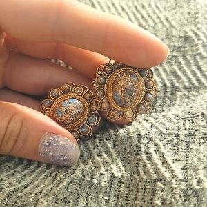 Vintage gemstones earrings